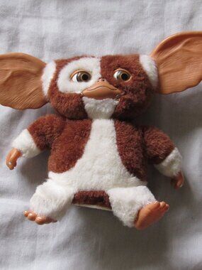 Gizmo Mogwai Gremlins Plush Stuffed Animal Neca 8 Inch Warner Bros READ